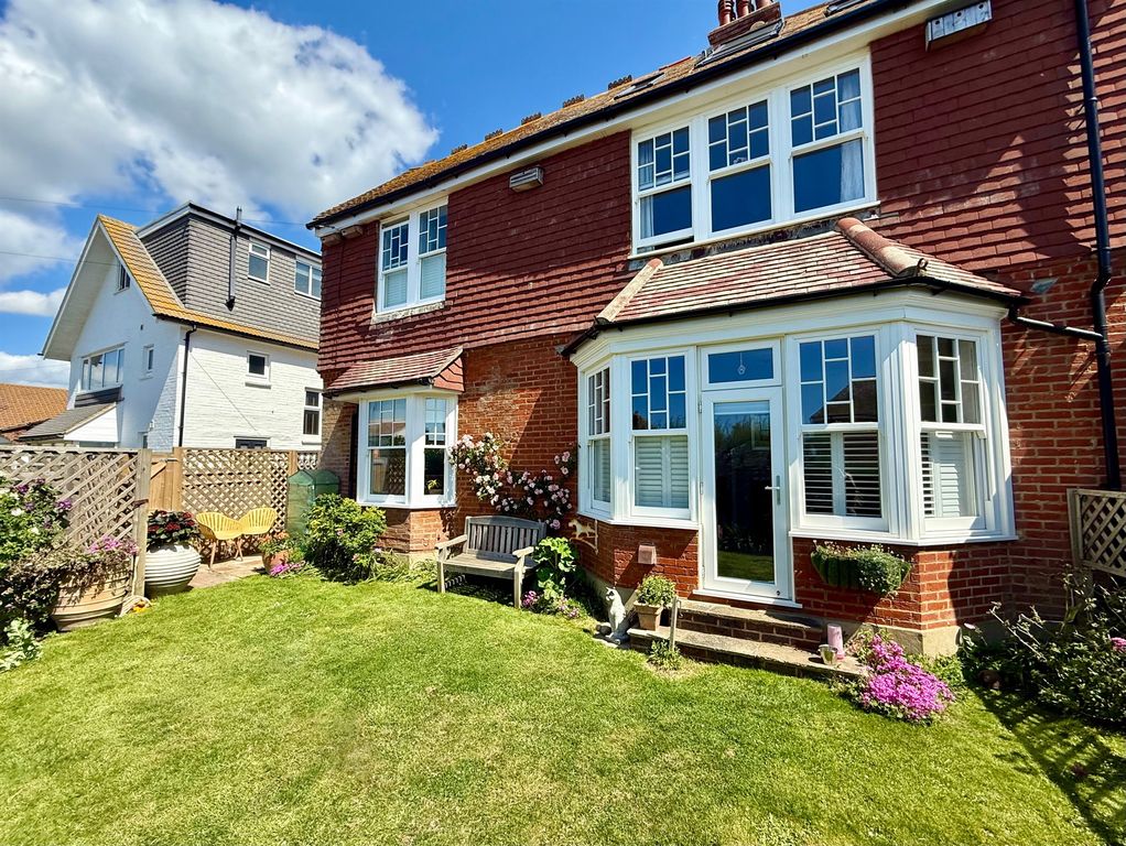 Property photo 1 of 34