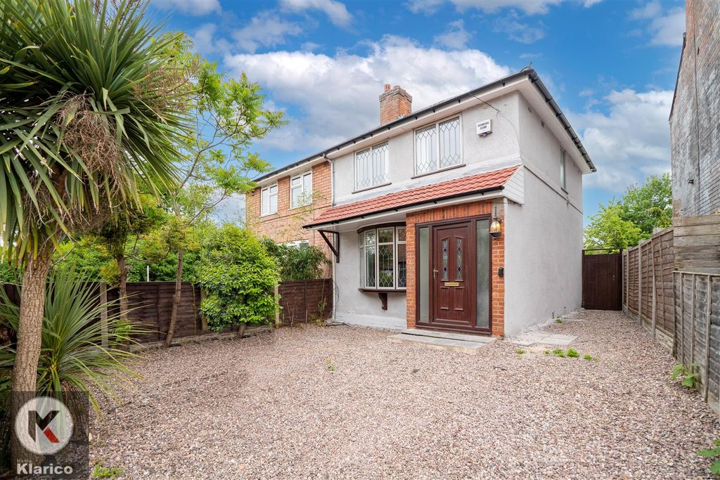 Property photo 2 of 16 Photo-15.Jpg