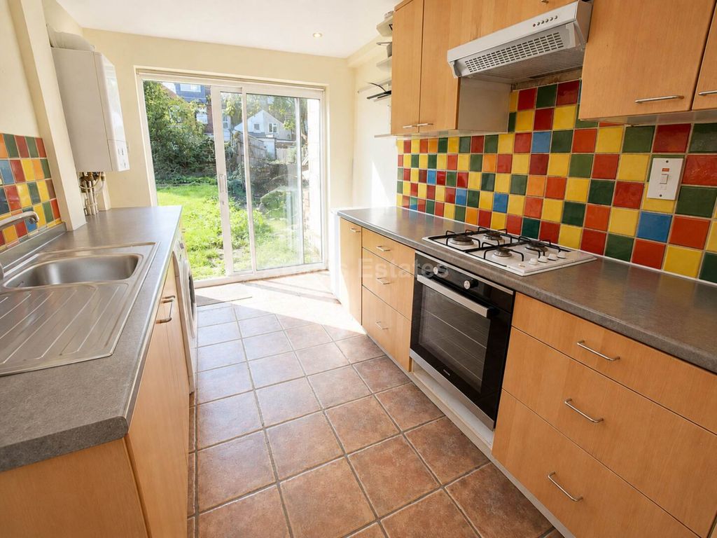 Property photo 2 of 8