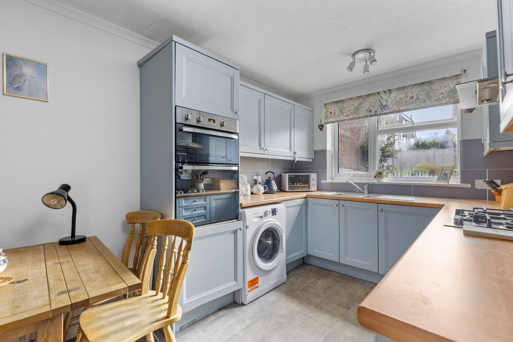 Property photo 3 of 9