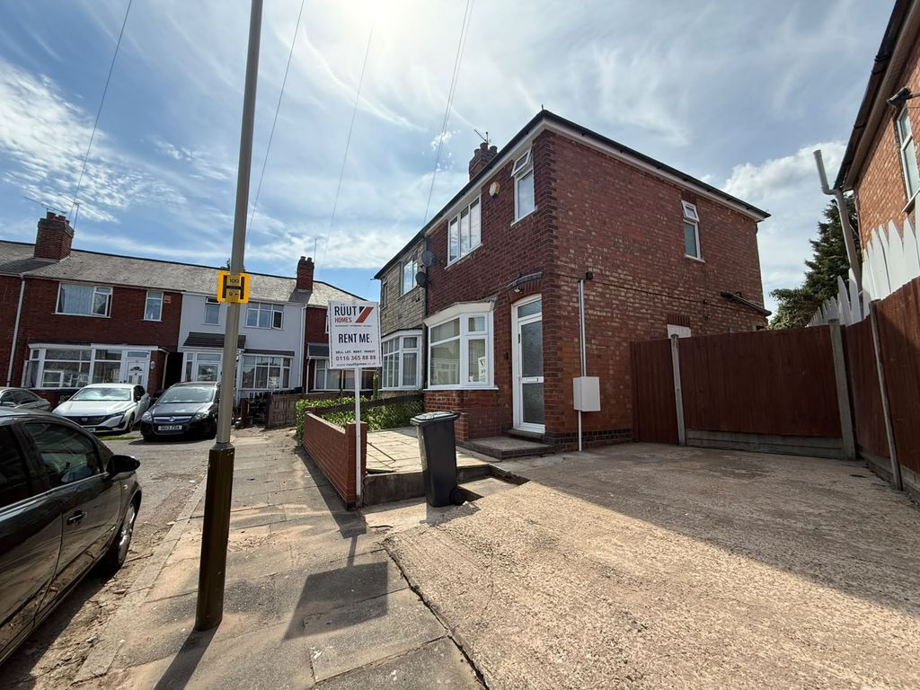 Property photo 2 of 21
