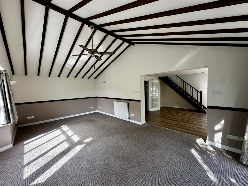 Property photo 2 of 17 13.Jpg