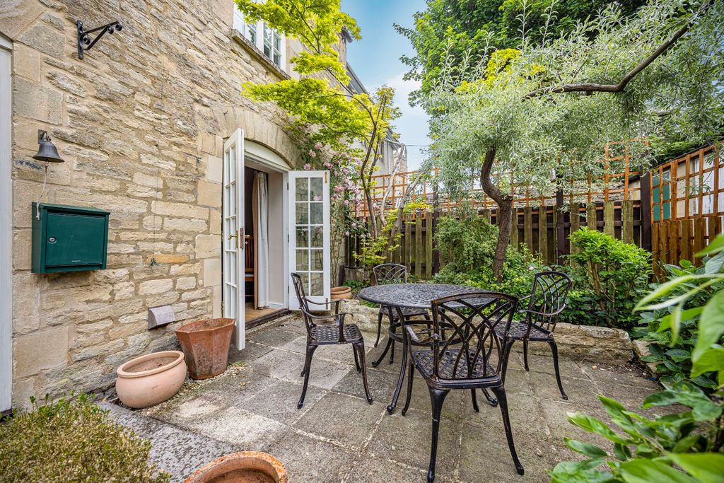 Property photo 3 of 26 Picture No. 53
