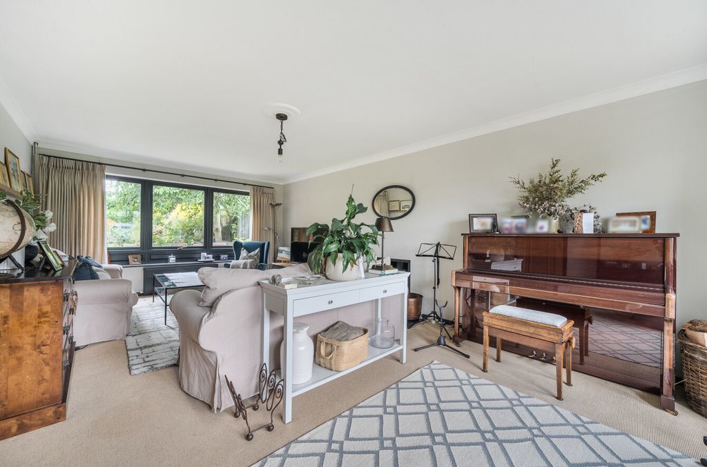 Property photo 3 of 25 1354773-23-68cc19...