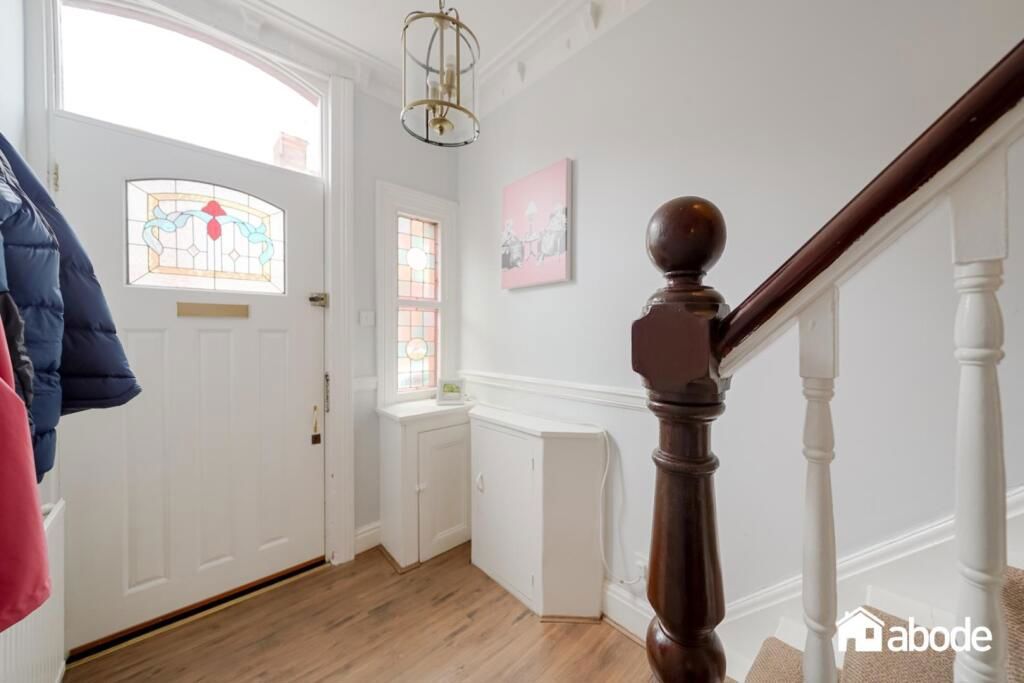 Property photo 2 of 24