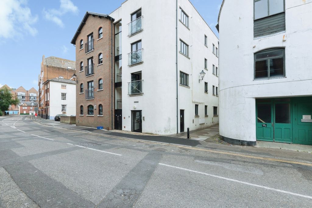 Property photo 1 of 16 Pbox-Img.Jpg