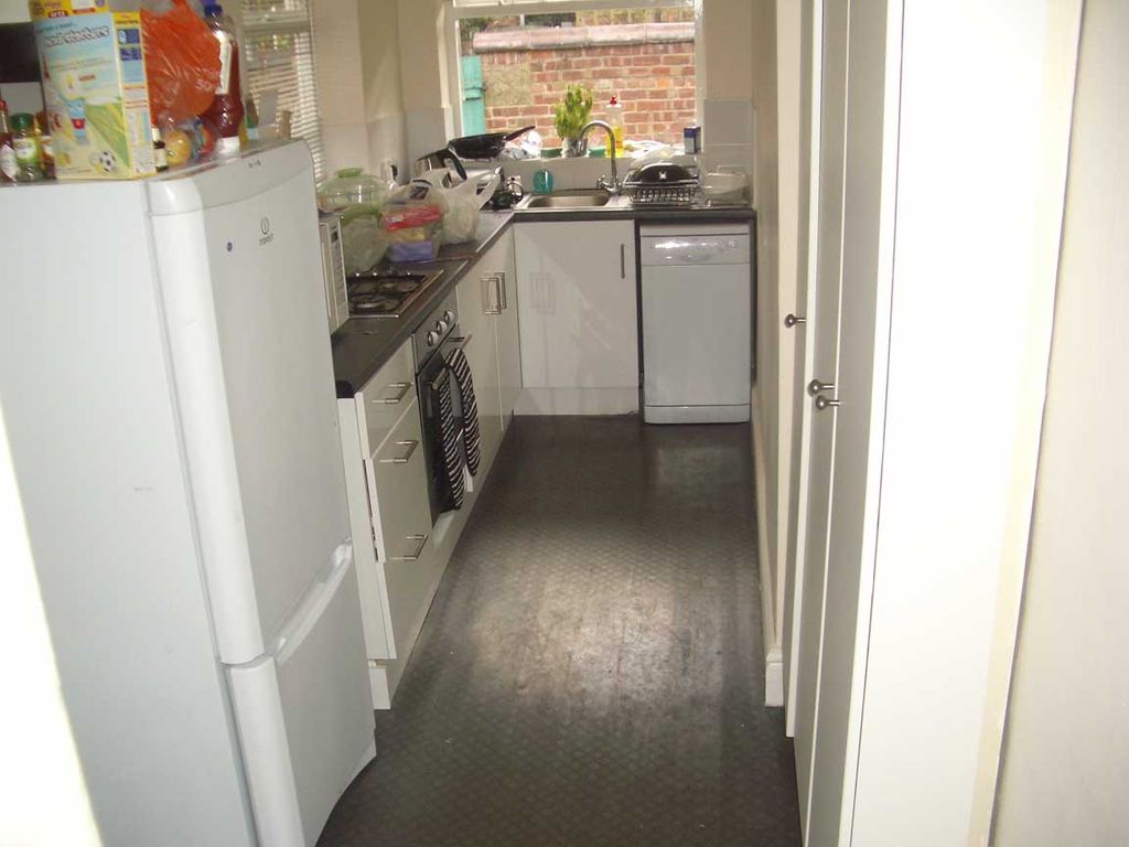 Property photo 1 of 2