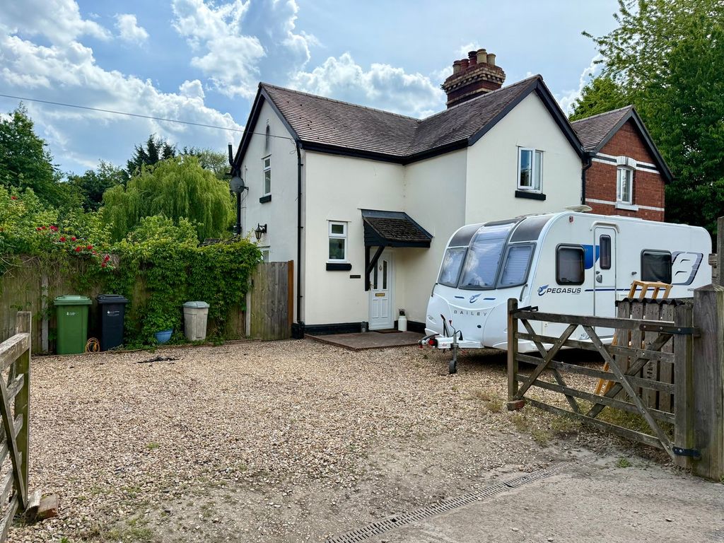 Property photo 1 of 27