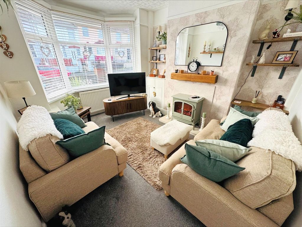 Property photo 3 of 33 Processed-518306Ef-180F-472A-A80E-E417Ccd551A7.Jpe