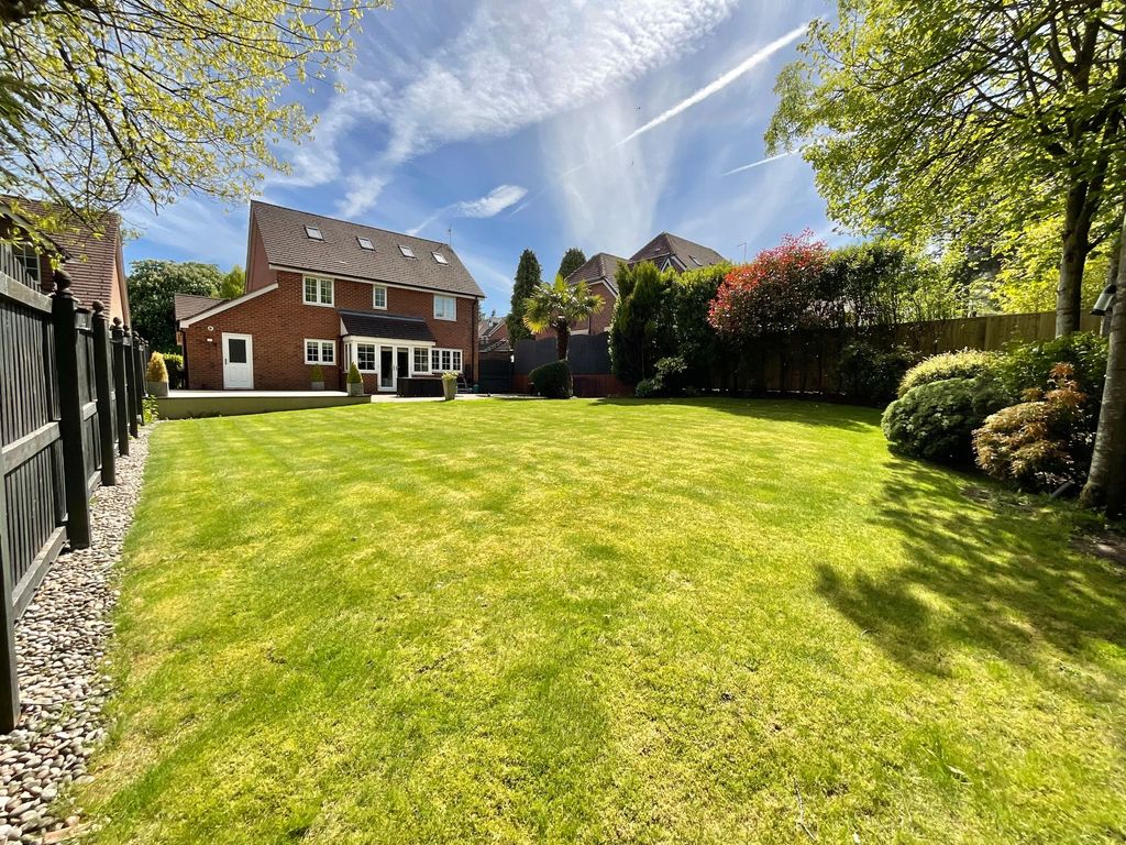 Property photo 2 of 29