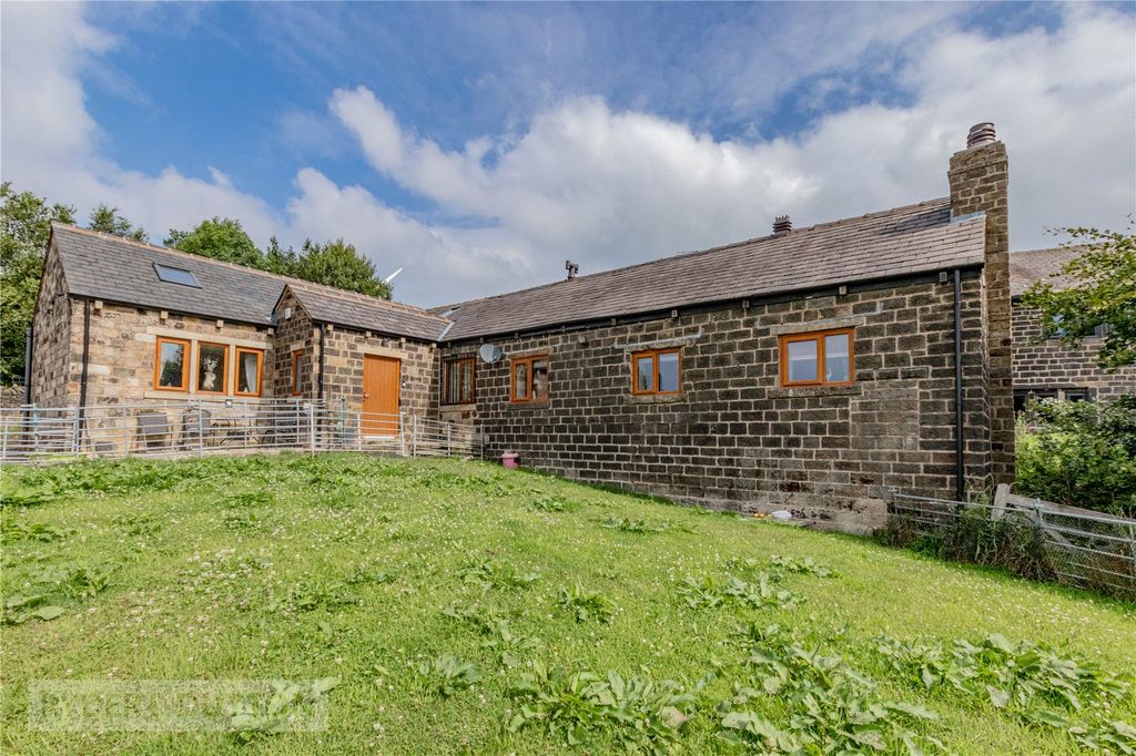 Property photo 2 of 20 External