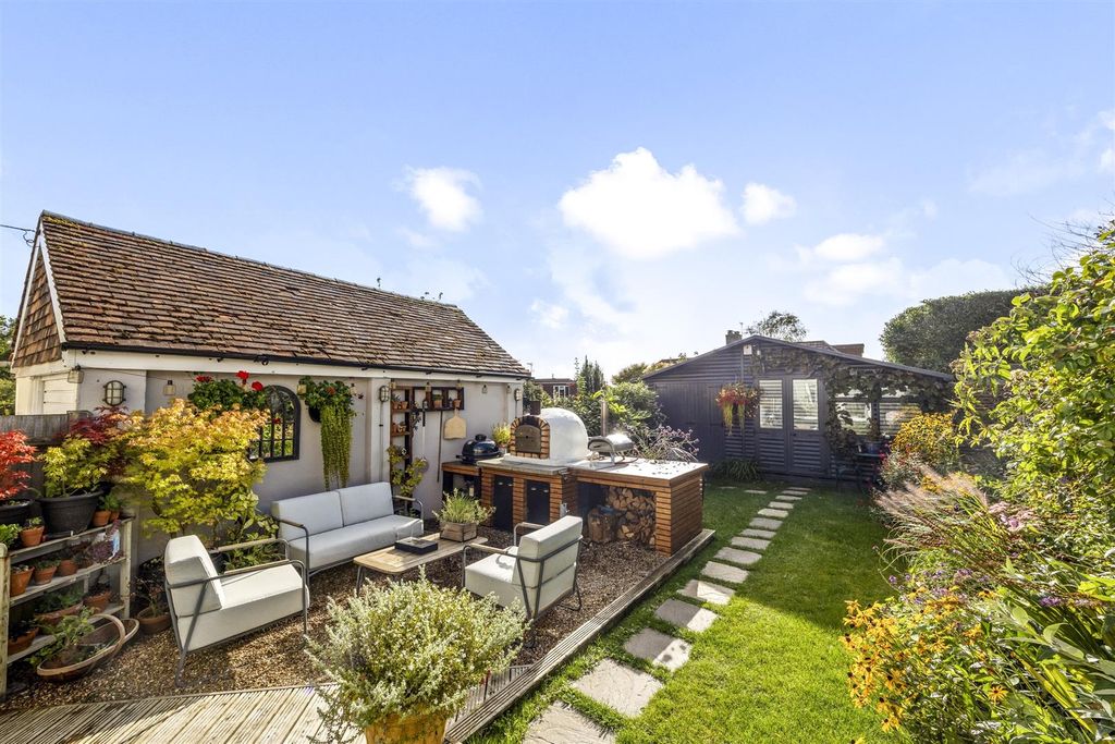 Property photo 3 of 24 Rear Garden