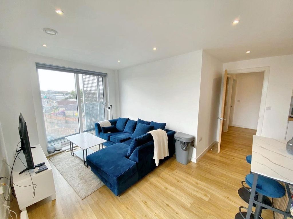 Property photo 1 of 19