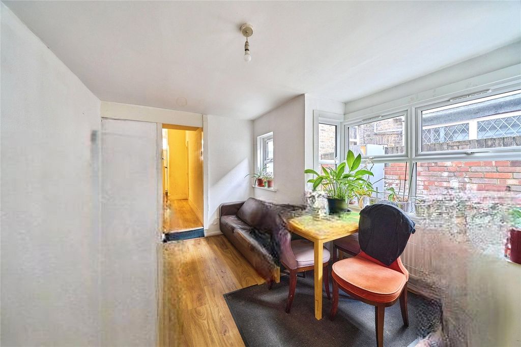 Property photo 2 of 15 Picture No. 08