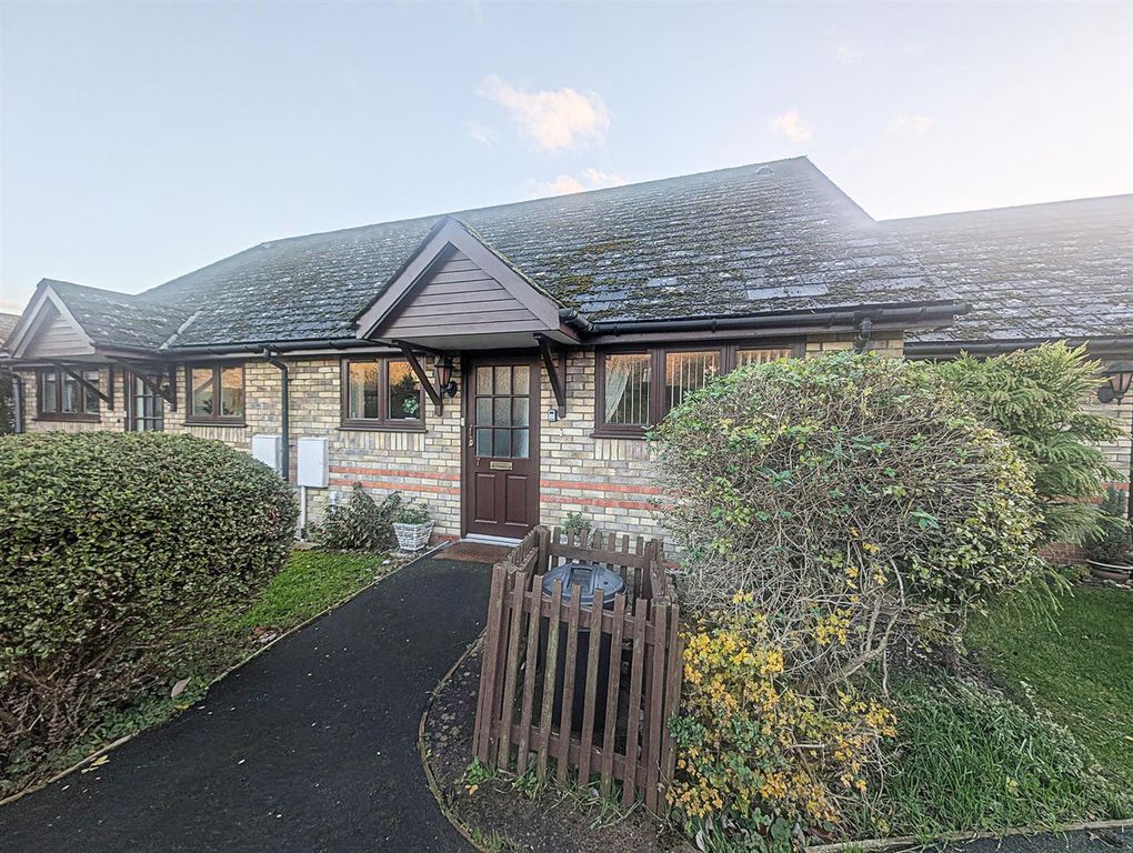 Property photo 1 of 10 Front.Jpg