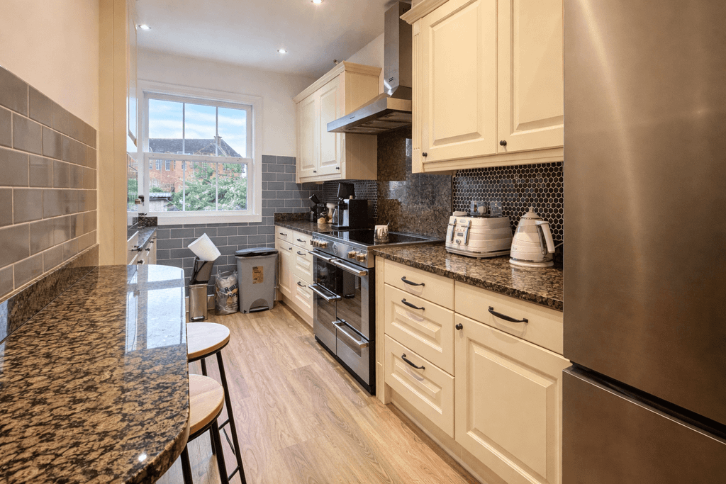 Property photo 2 of 7 Gallery