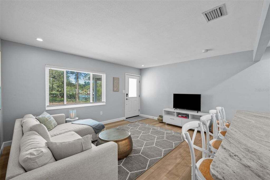 Property photo 3 of 20 <Alttext/>