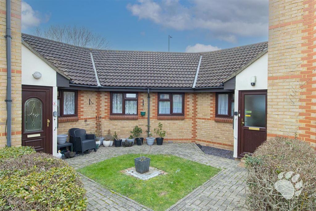 Property photo 1 of 14 Front