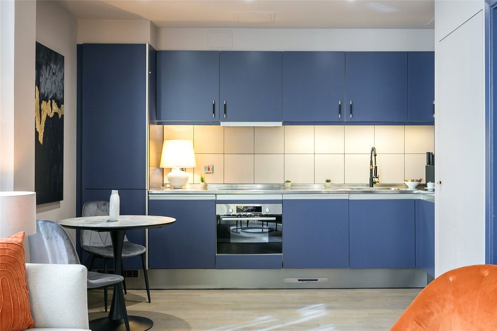 Property photo 2 of 15 Kitchen
