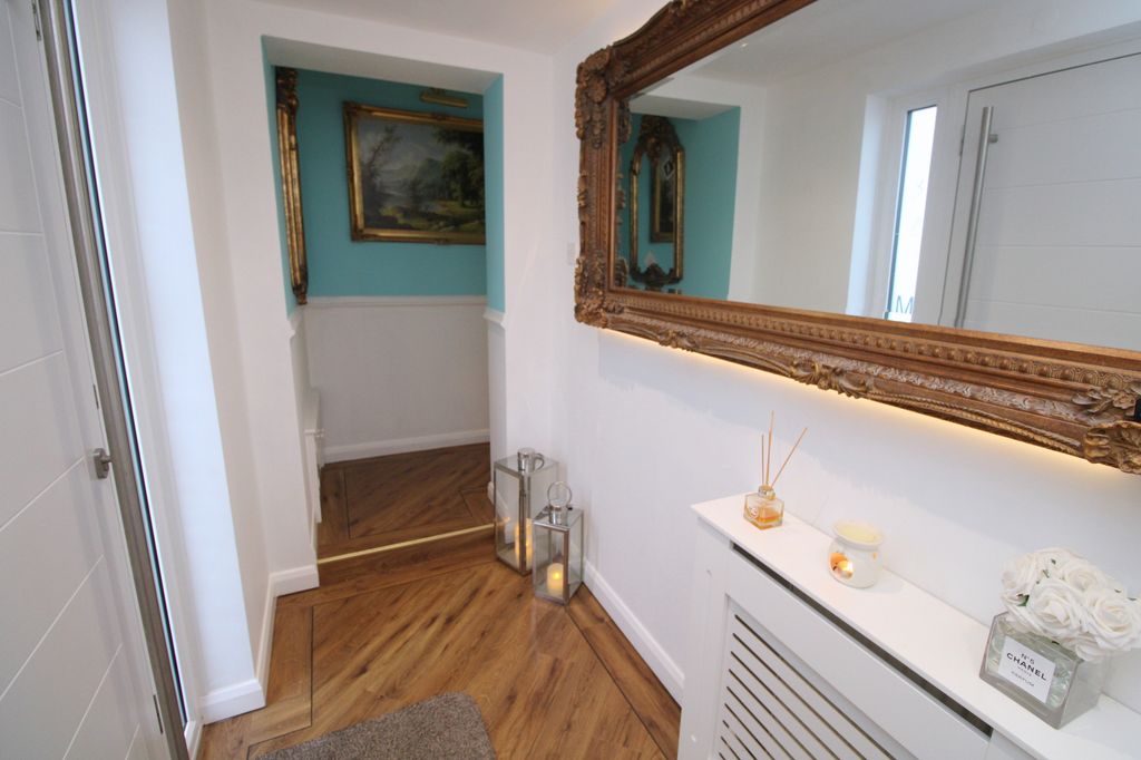 Property photo 3 of 30