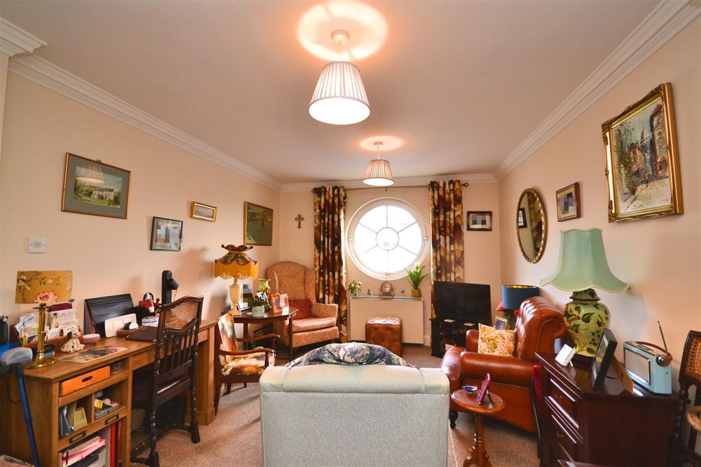 Property photo 3 of 6 4 (90).Png
