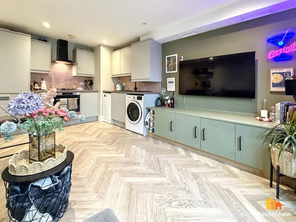 Additional image 6 of 1 bed flat for saleGroves Way, Chesham HP5