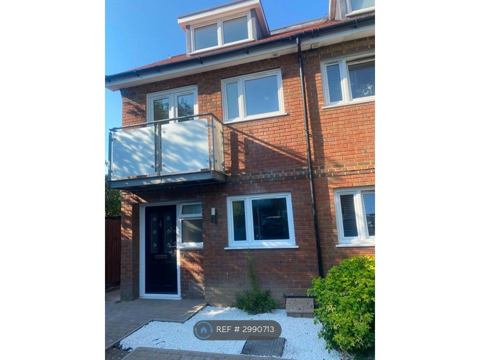 Property photo 2 of 34
