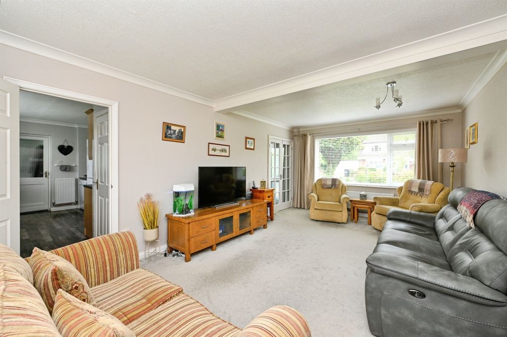 Property photo 2 of 20