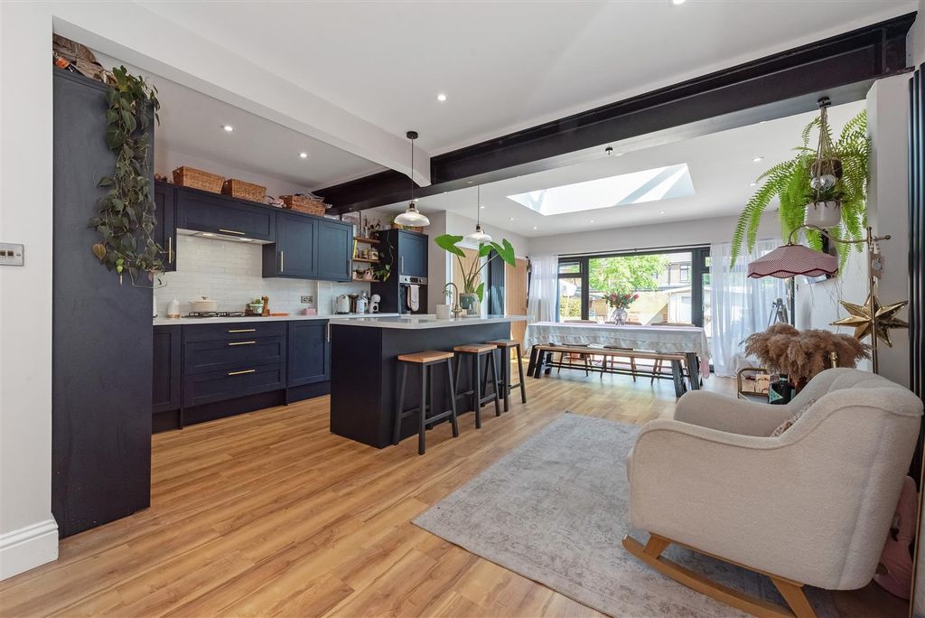 Property photo 2 of 27 Open Plan Kitchen & Diner.Jpg