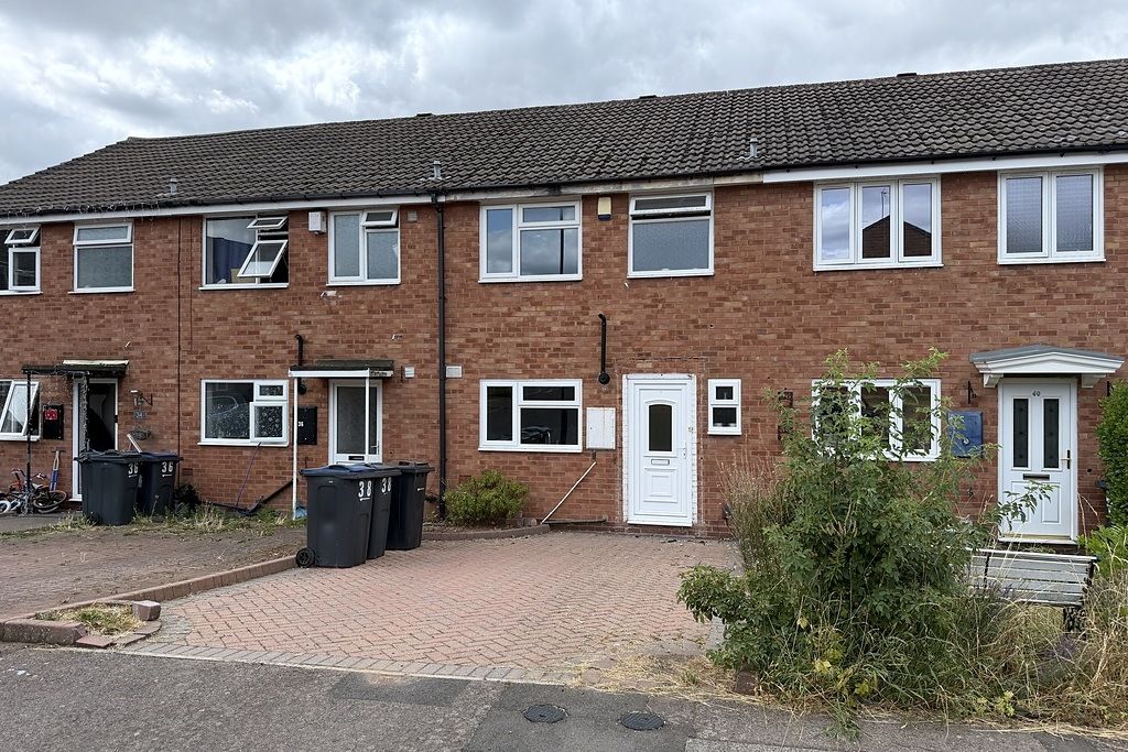 Property photo 1 of 10 3 Bed Terraced House To Rent Falkland Croft, Birmingham B30