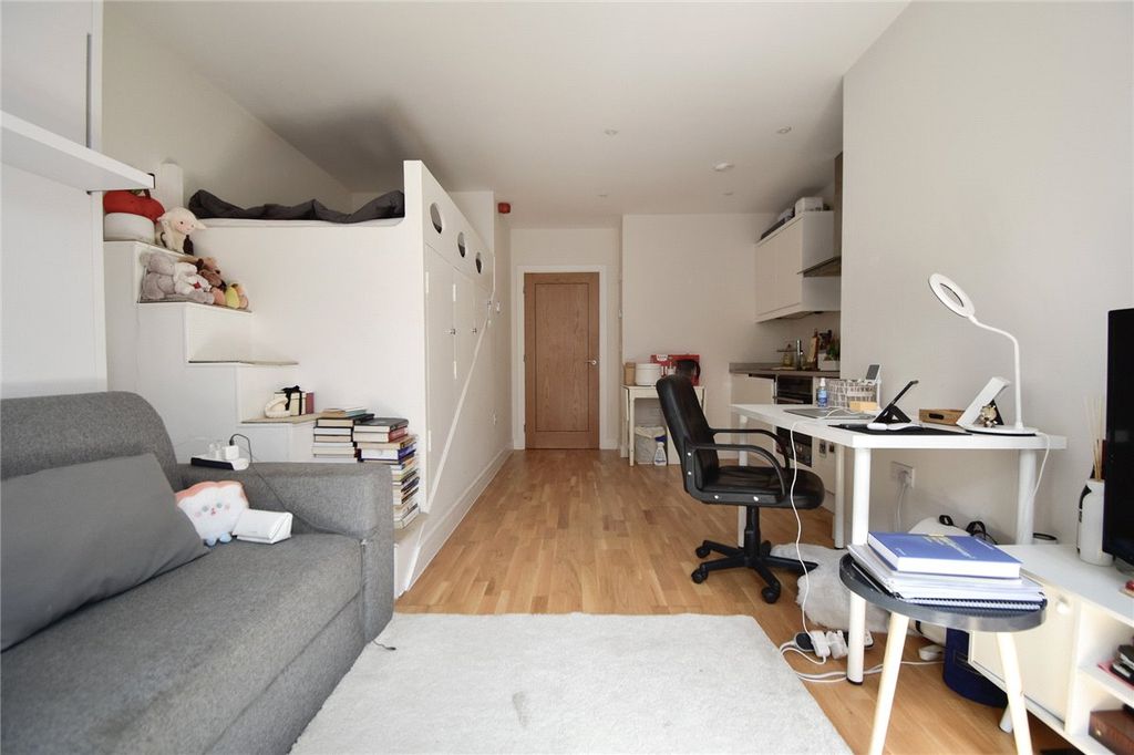 Property photo 3 of 6 Picture No. 03