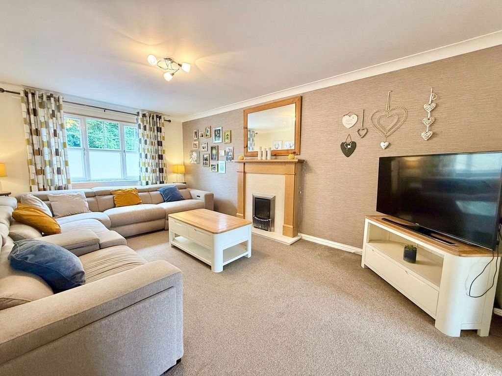 Property photo 3 of 41