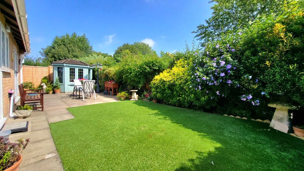Property photo 2 of 12