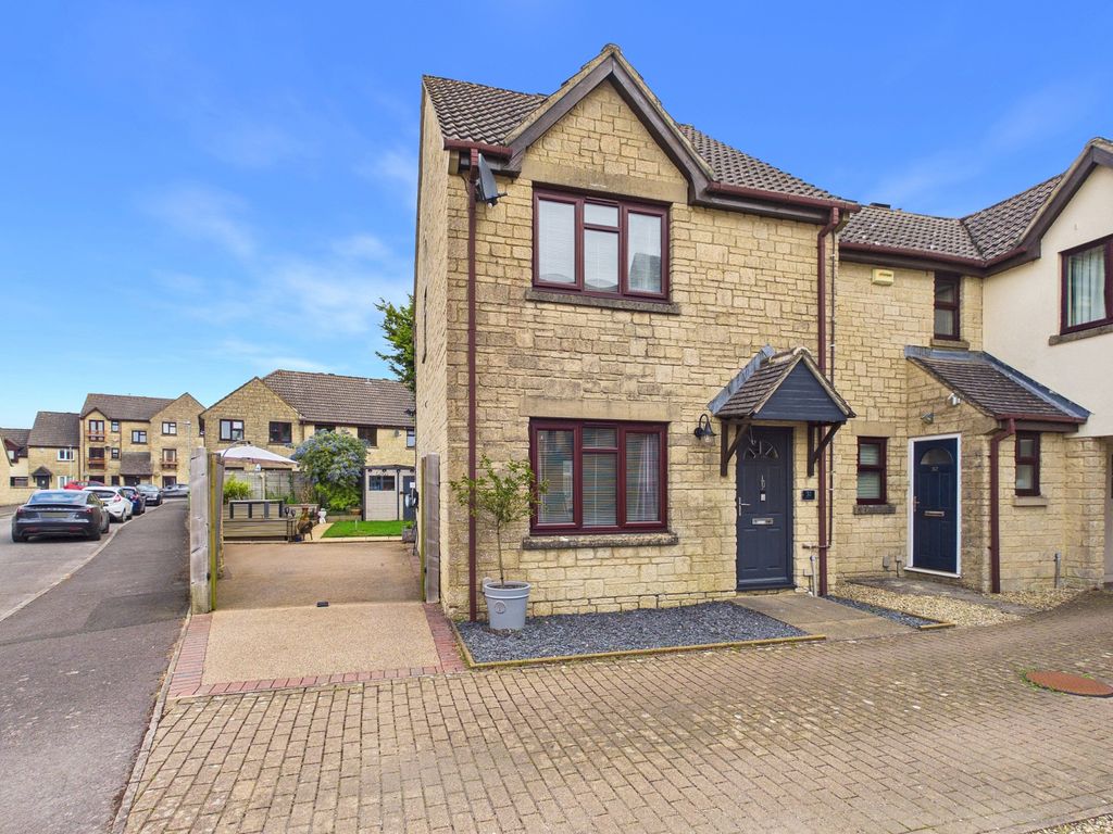 Property photo 1 of 15 Cam01338G0-Pr0179-Still025