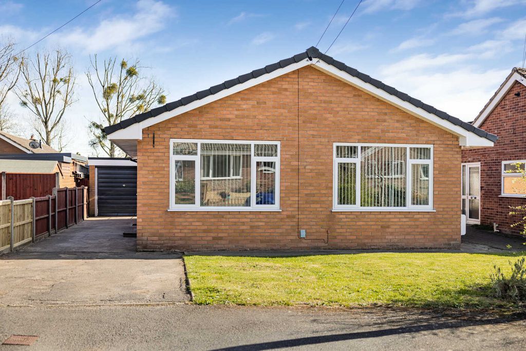 Property photo 1 of 15 Front Main