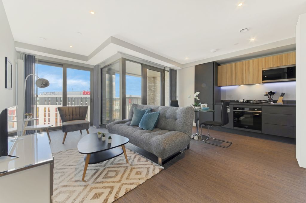 Property photo 1 of 11 Living Area - Wester