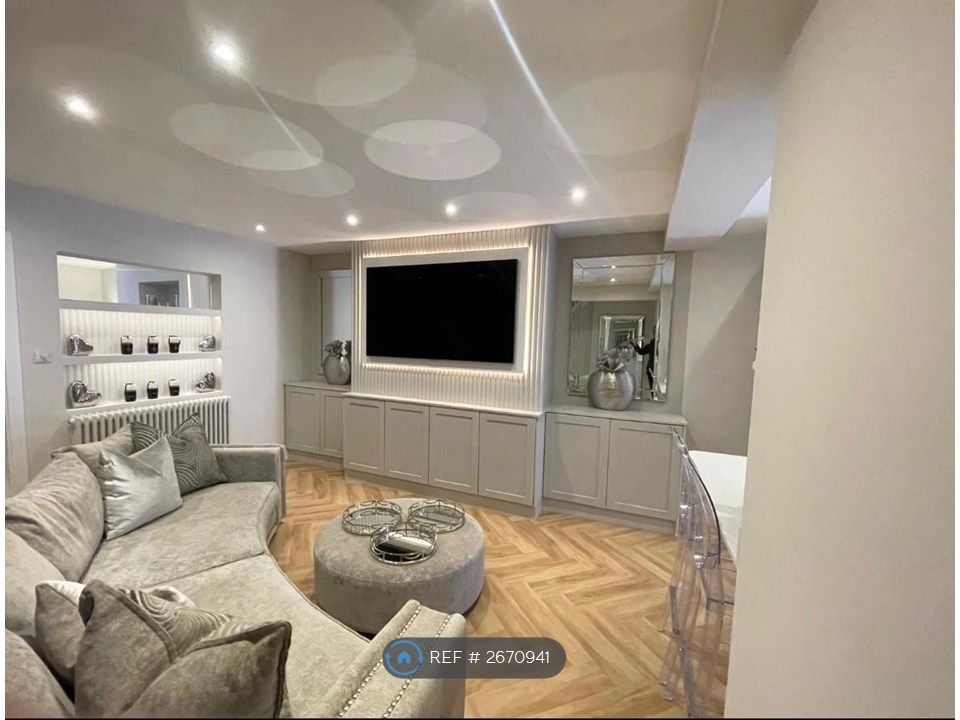 Property photo 1 of 33