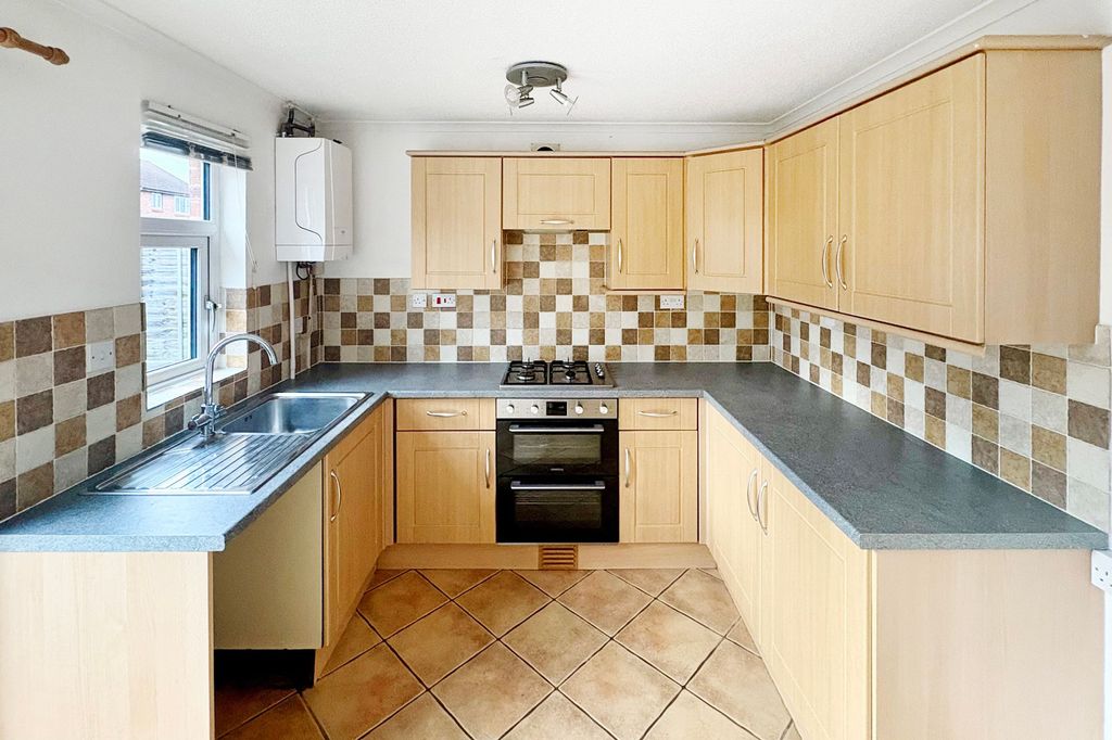 Property photo 2 of 4 Kitchen/Dining Room