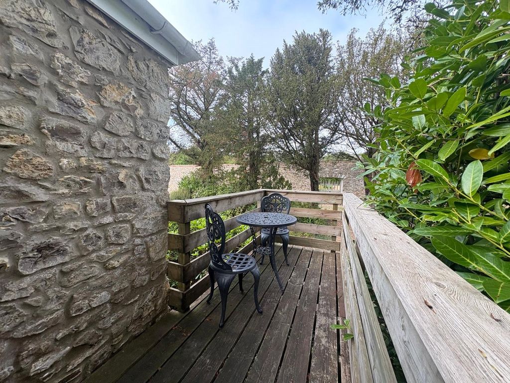 Property photo 3 of 6 Picture No. 05