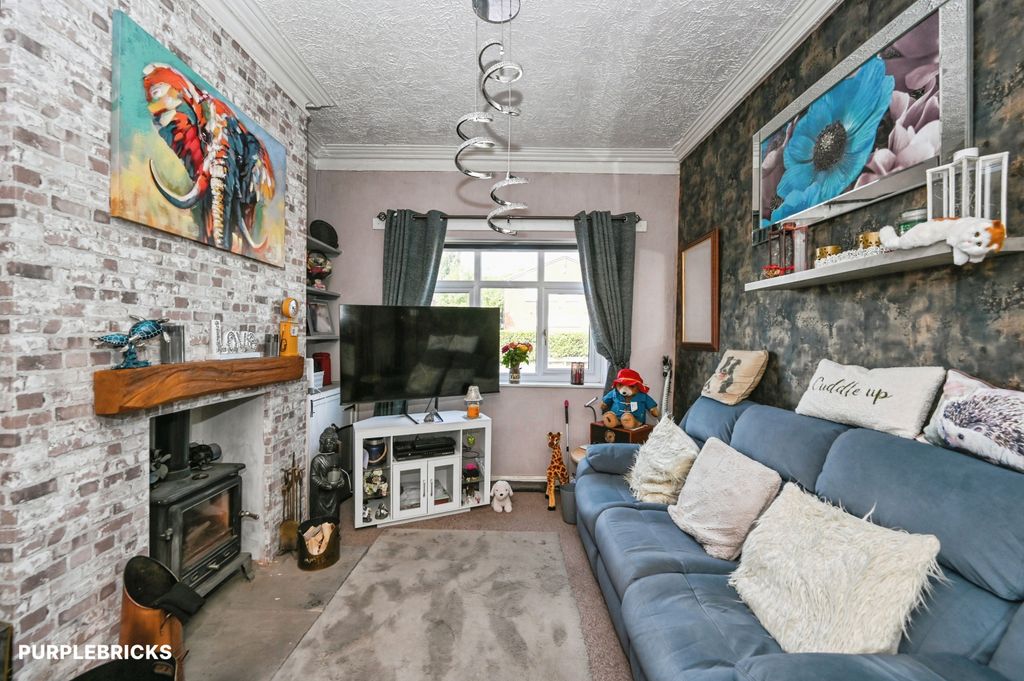 Property photo 3 of 21
