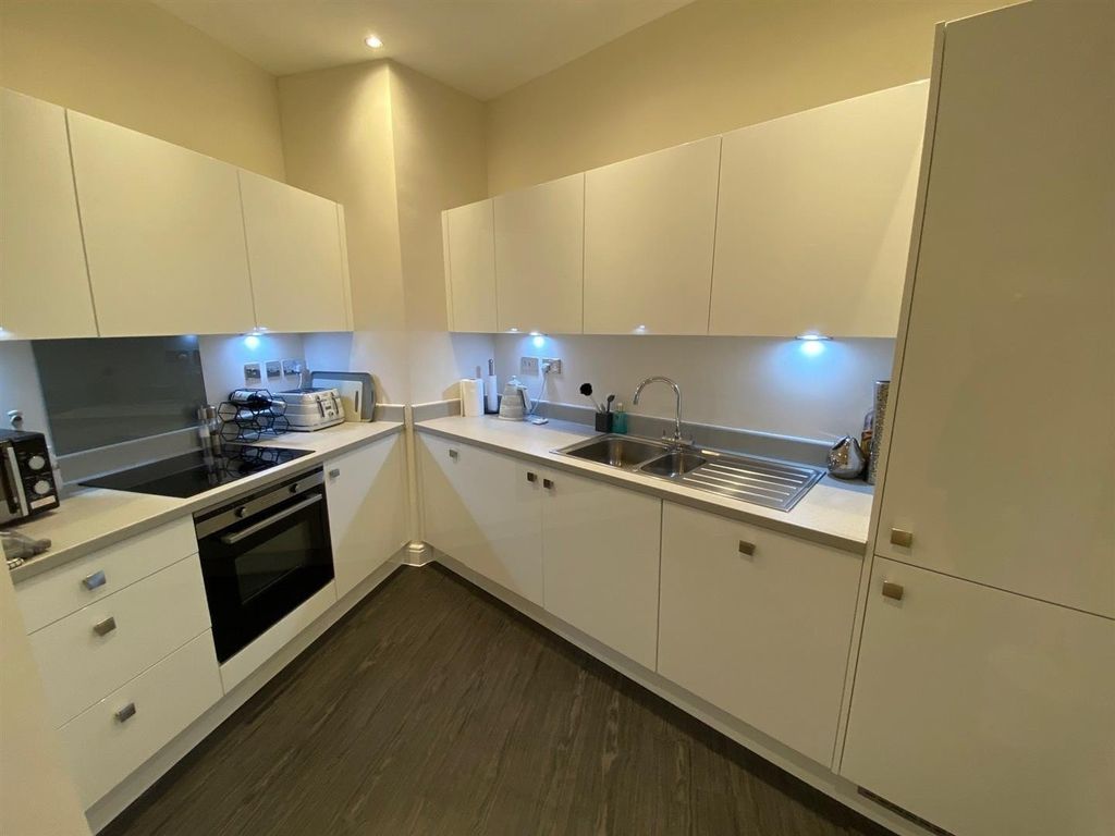 Property photo 3 of 10 Picture No. 13