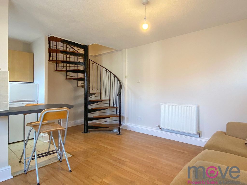 Property photo 2 of 9 Photo 10