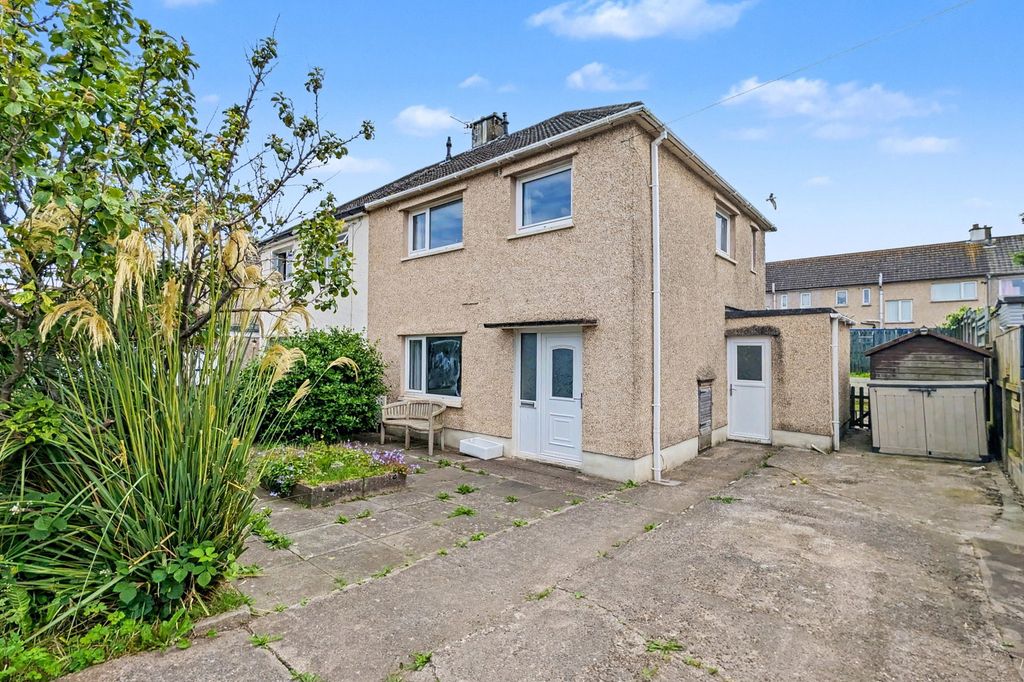 Property photo 1 of 11