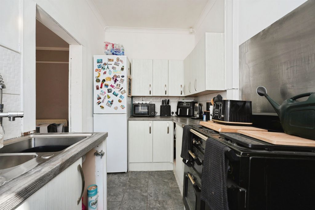 Property photo 2 of 16