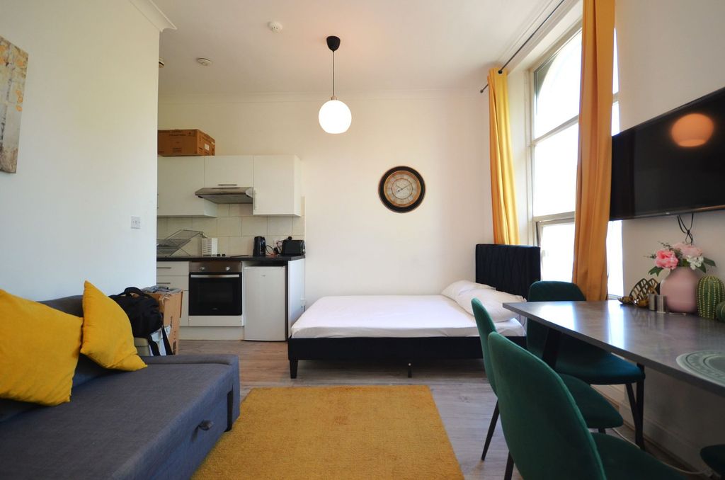 Property photo 2 of 4