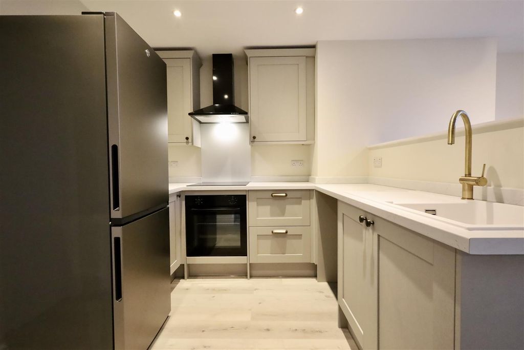 Property photo 2 of 13 Faa58491-0F1F-4098-A7F0-77B4D5B328Df_1_201_A.Jpeg