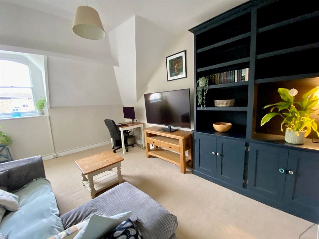 Property photo 3 of 12 Picture No. 07