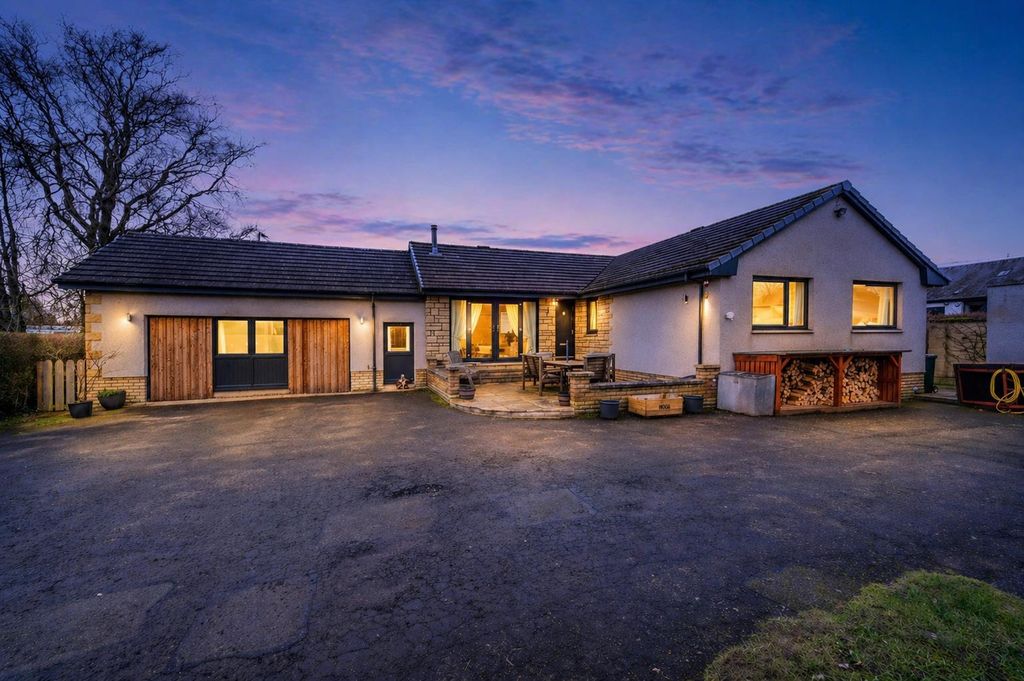 Property photo 1 of 38 Pine Grove Meigle Twilight.Jpg