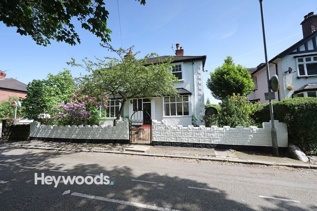 Property photo 1 of 40