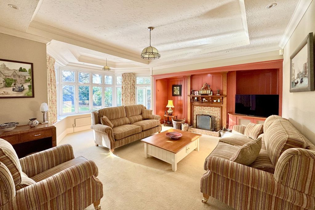 Property photo 2 of 30